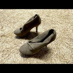 Mossimo Brown High Heels 10